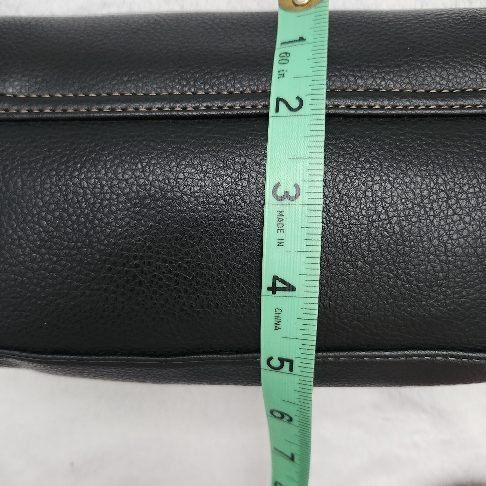 LIZ CLAIBORNE Faux Leather Shoulder Bag Handbag Baguette Y2K Vibe (Read/Look) - Picture 8 of 13